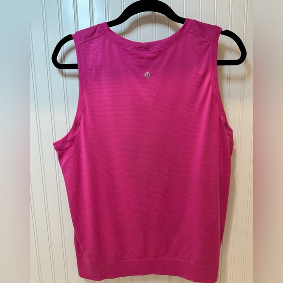 Lululemon Swiftly Breathe Muscle Tank - Picture 2 of 4